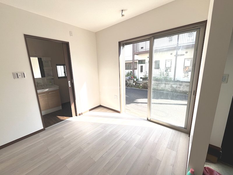鶴ヶ島市鶴ヶ丘　中古戸建 内観写真（リビング）