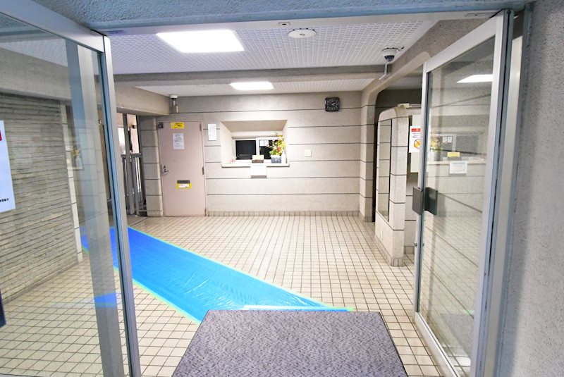 川越サンハイツ    共用部写真（エントランス）