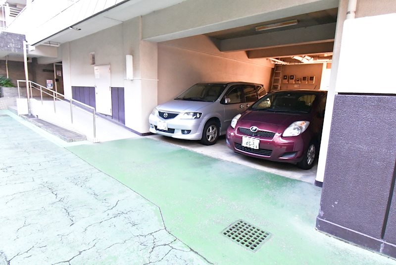 川越サンハイツ    共用部写真（駐車場）