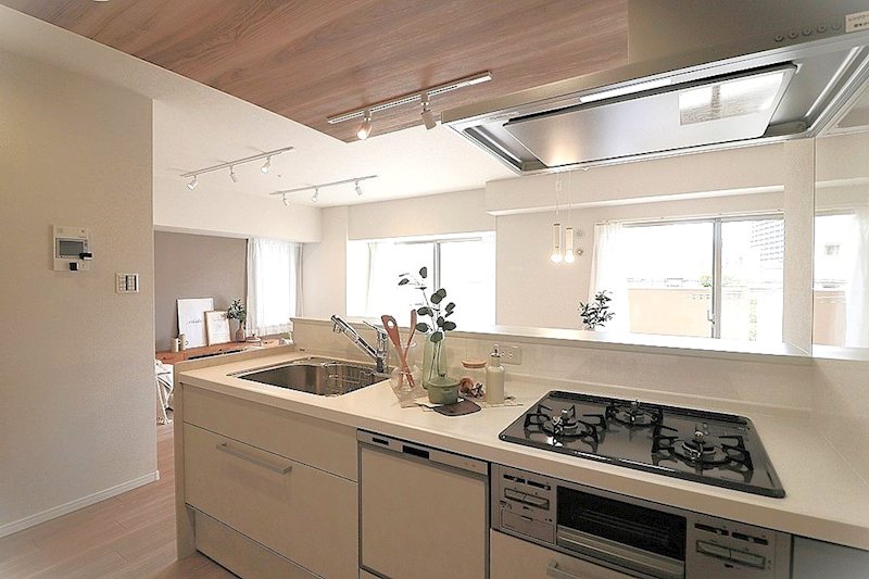 メロディーハイム鶴見パークオアシス 内観写真（キッチン）
