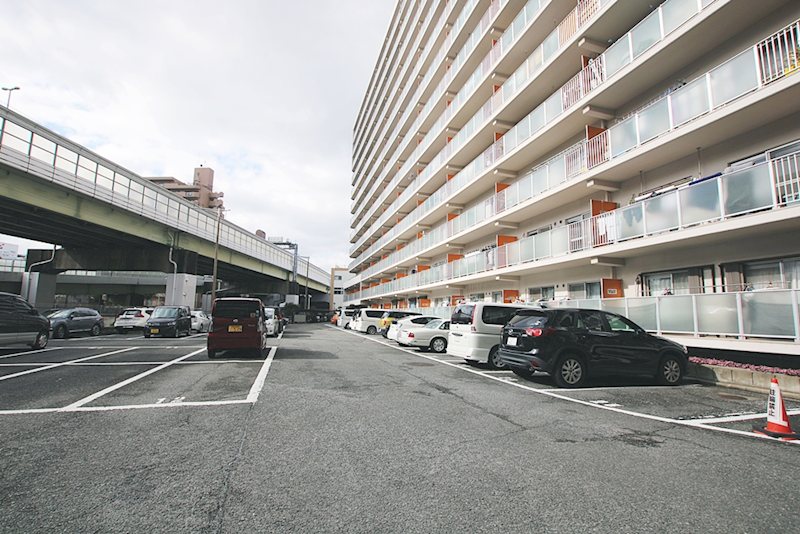 三陽ハイツ都島 共用部写真（駐車場）