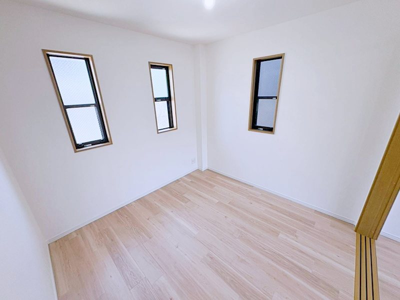 守口市竜田通２丁目　中古戸建 内観写真（リビング以外の居室）