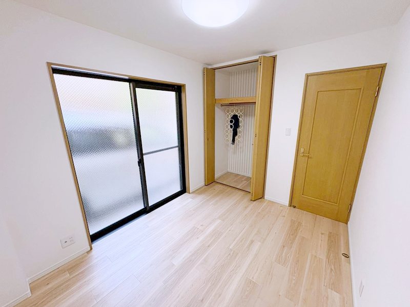 守口市竜田通２丁目　中古戸建 内観写真（リビング以外の居室）