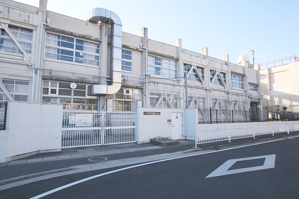 kiNOie東大阪市衣摺４丁目　新築戸建 小学校