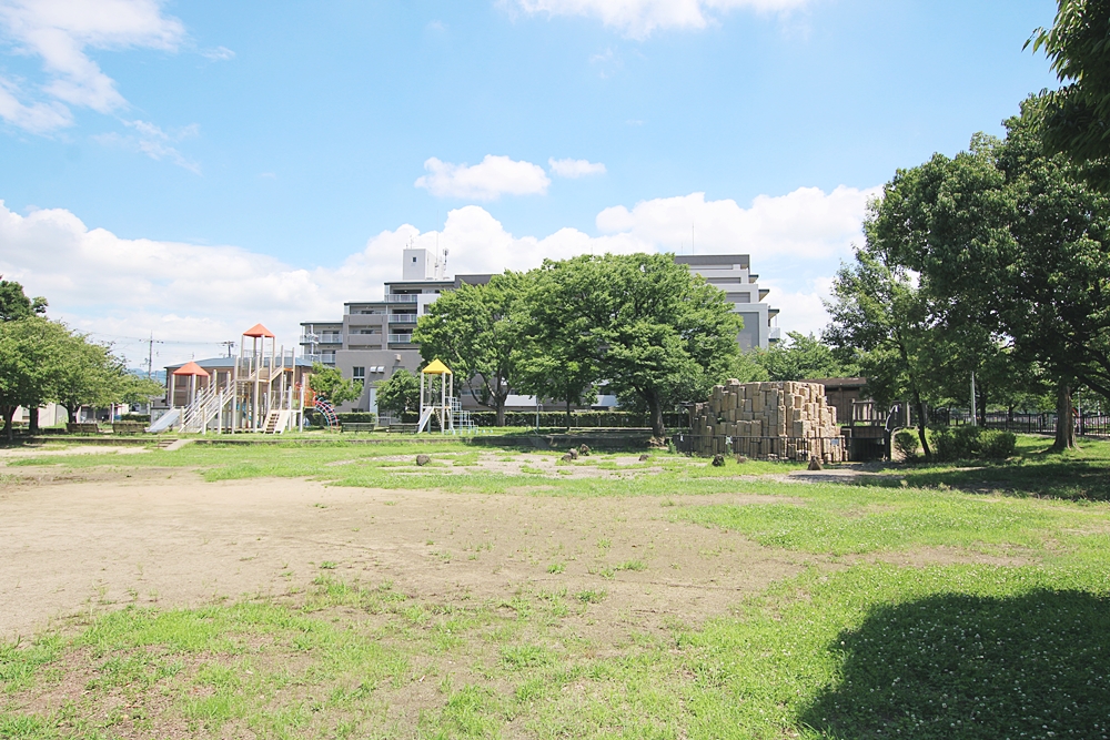 kiNOie東大阪市衣摺４丁目　新築戸建 公園