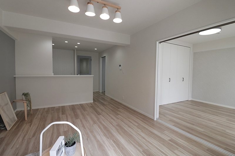 日商岩井野江マンション 内観写真（リビング）