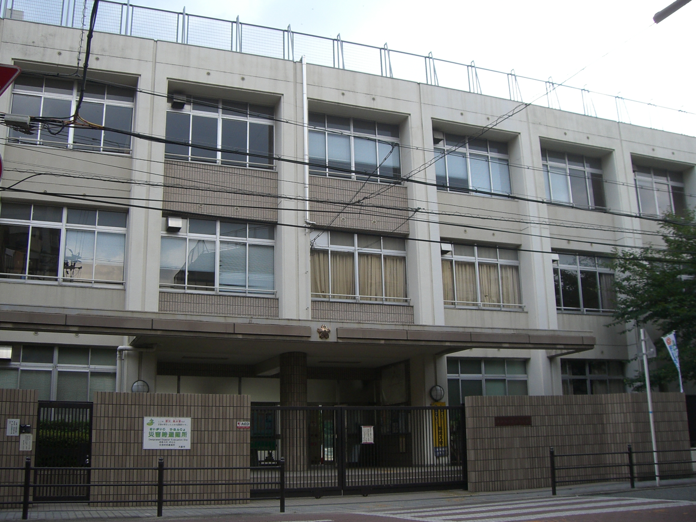 京橋グリーンハイツ二号棟 小学校