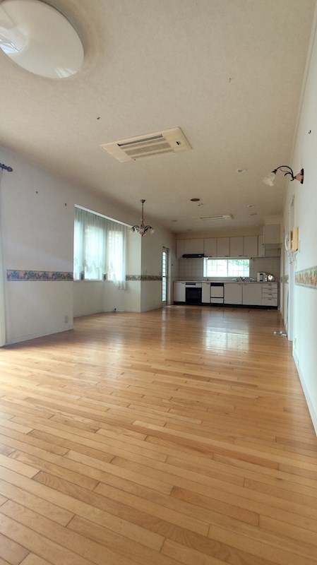 宗像市日の里9丁目戸建て 内観写真（リビング）