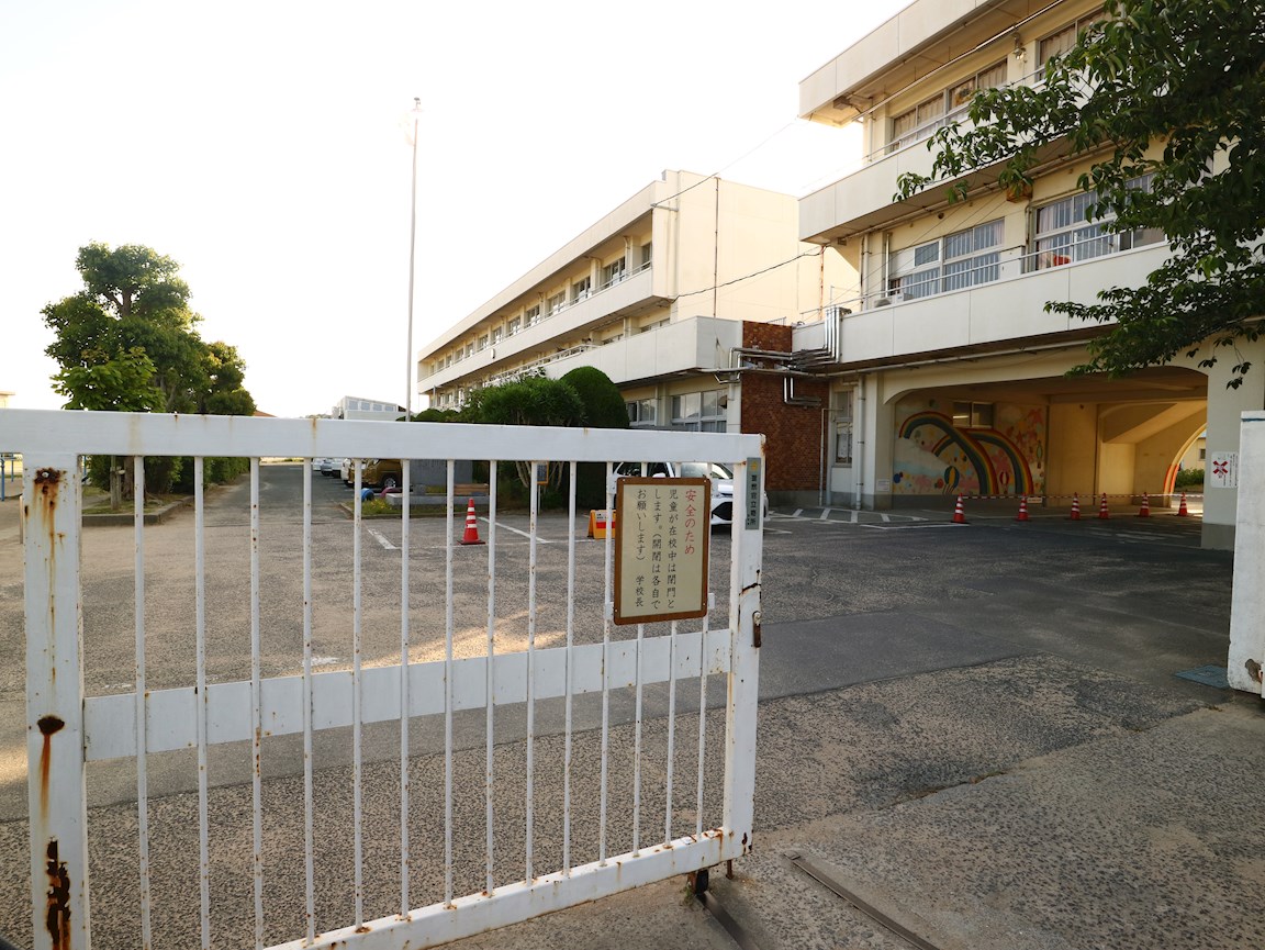 宗像市日の里9丁目戸建て 小学校
