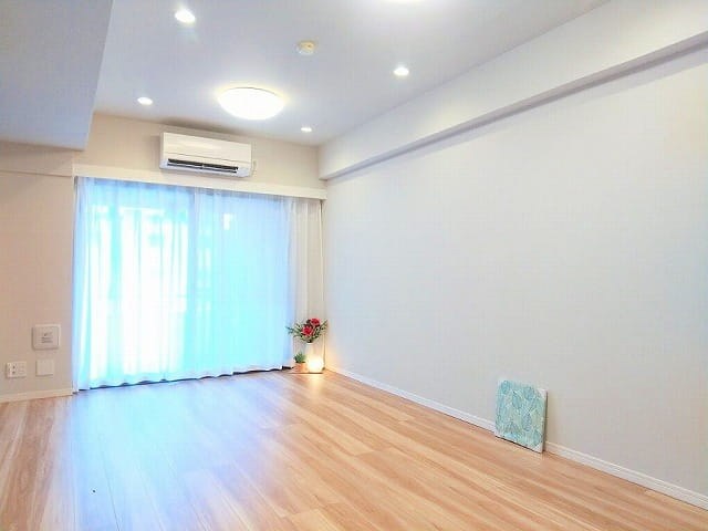 シーアイマンション根津弥生坂 内観写真（リビング）
