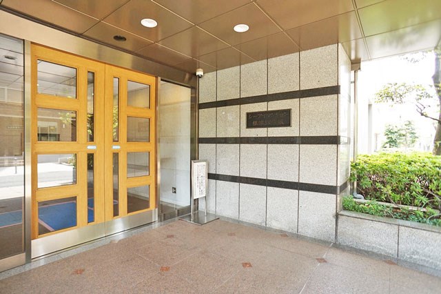 シーアイマンション根津弥生坂 共用部写真（エントランス）