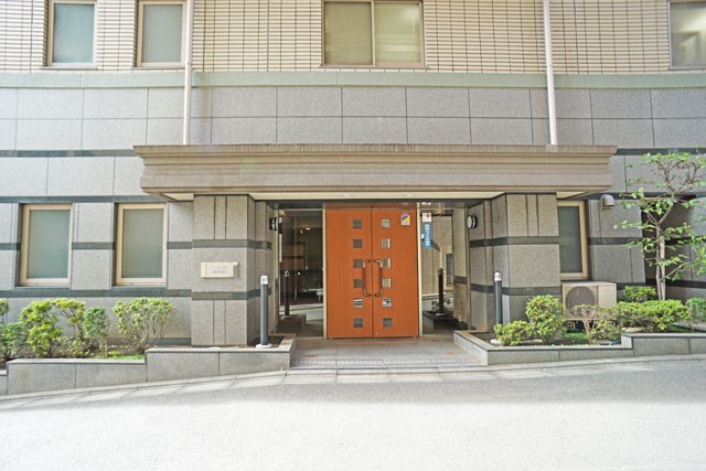 シャリエ本郷 共用部写真（エントランス）