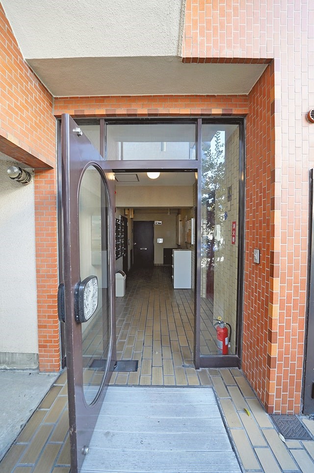 ライオンズマンション小石川 共用部写真（エントランス）