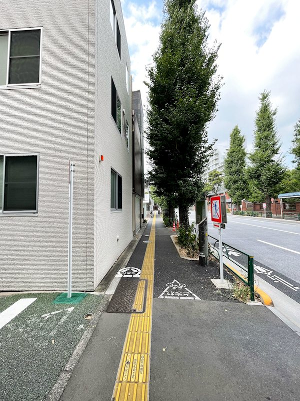 文京区目白台1丁目　中古戸建 現地写真（前面道路含む現地写真）