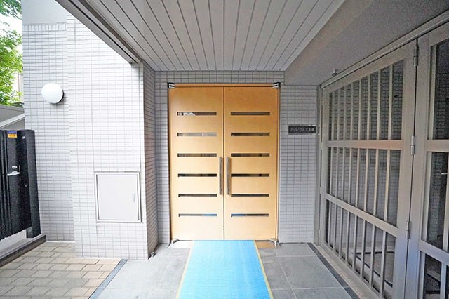アールクレエ本郷 共用部写真（エントランス）