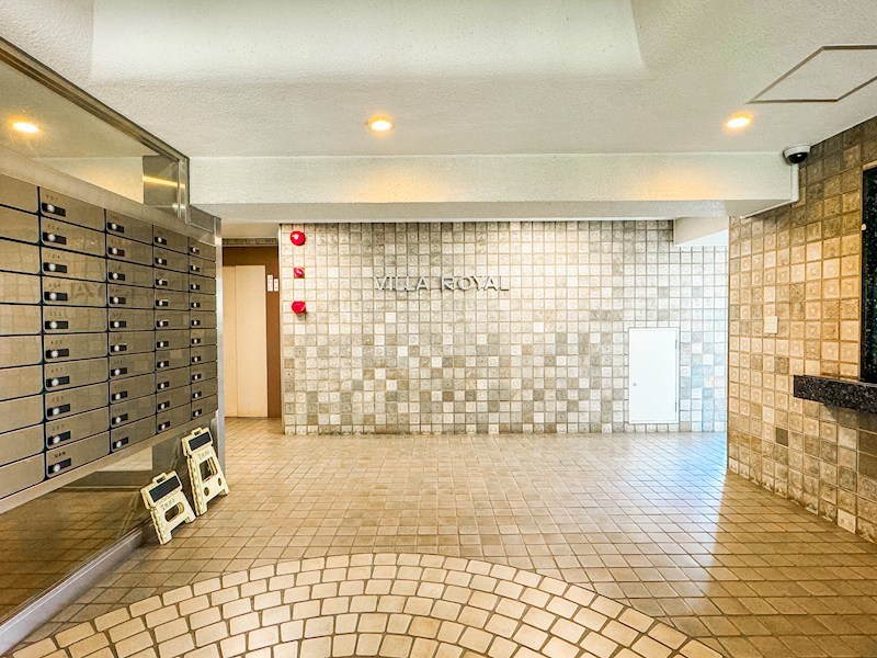 ヴィラロイヤル文京西片 共用部写真（エントランス）