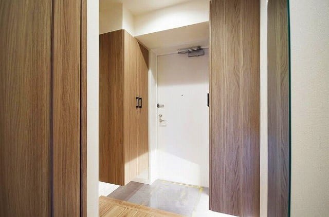 シーアイマンション根津宮永 現地写真（玄関）