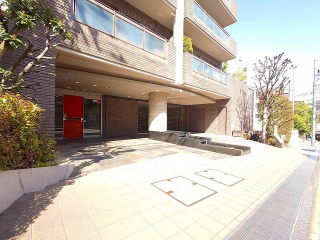 東急ドエル・プレステージ目白台 共用部写真（エントランス）