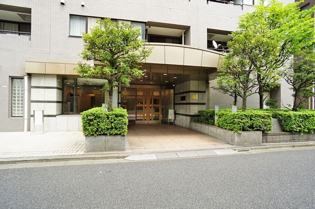 シーアイマンション根津弥生坂 共用部写真（エントランス）