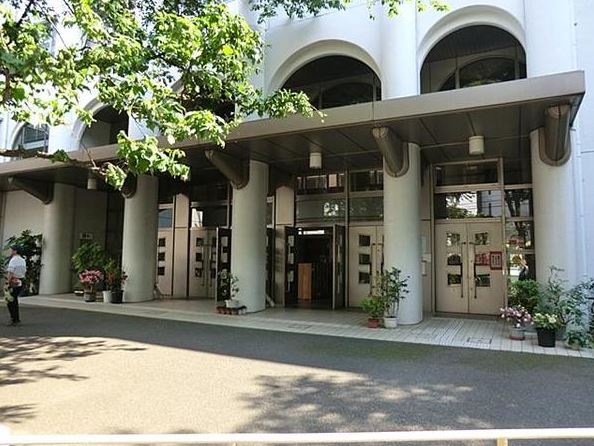 ガーラ・レジデンス本郷三丁目 小学校