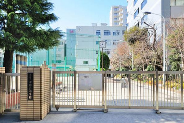 オープンレジデンシア本郷後楽園 中学校
