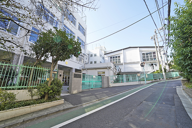朝日白山マンション 小学校
