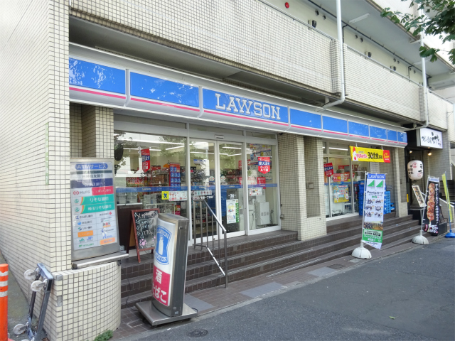 サンクタス本郷 コンビニ
