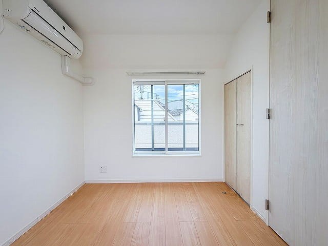 北区滝野川4丁目　中古戸建 内観写真（リビング以外の居室）