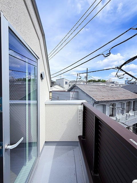 北区滝野川4丁目　中古戸建 現地写真（バルコニー）