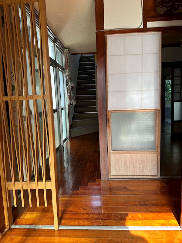 朝仁戸建　1,500万円→1,400万円 現地写真（玄関）