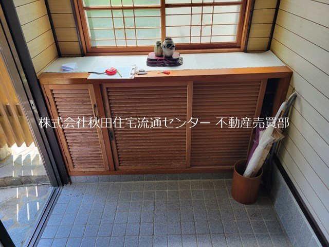 新藤田字治郎沢　中古住宅 現地写真（玄関）