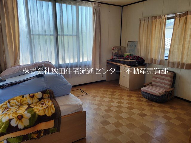 新藤田字治郎沢　中古住宅 内観写真（リビング以外の居室）