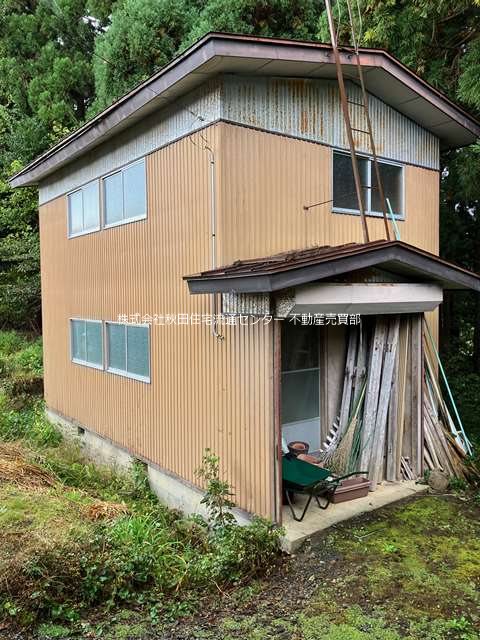 横手市雄物川町大沢　中古住宅 現地写真（庭）