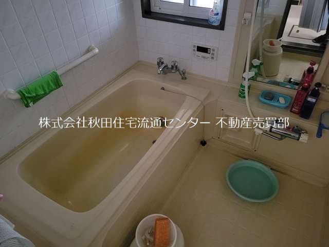 土崎港南三丁目　中古住宅 内観写真（浴室）