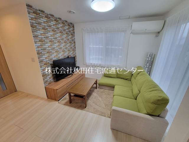 桜台三丁目　中古住宅 内観写真（リビング）