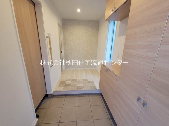桜台三丁目　中古住宅 現地写真（玄関）