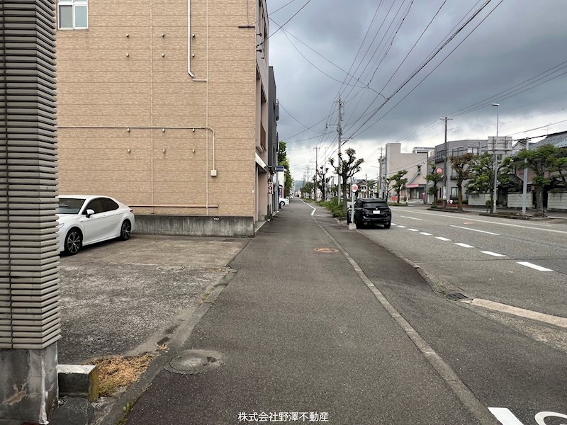 勝見２丁目売土地 現地写真（前面道路含む現地写真）