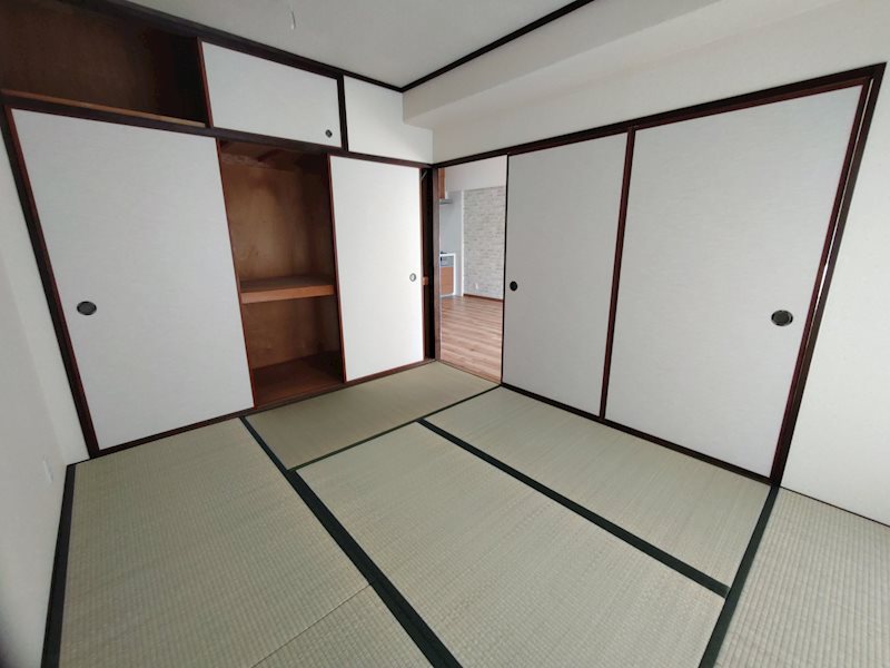 リビング横の和室 ユニハイム千里丘1号棟 その他