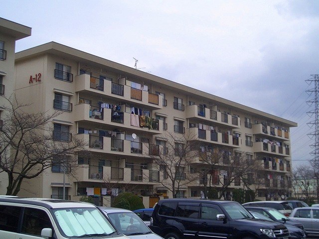 A棟南安威住宅12号棟 外観写真