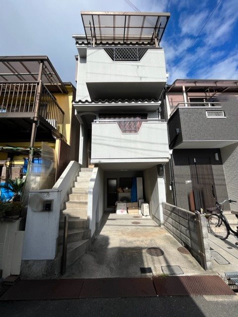 茨木市西田中町　中古一戸建 外観写真