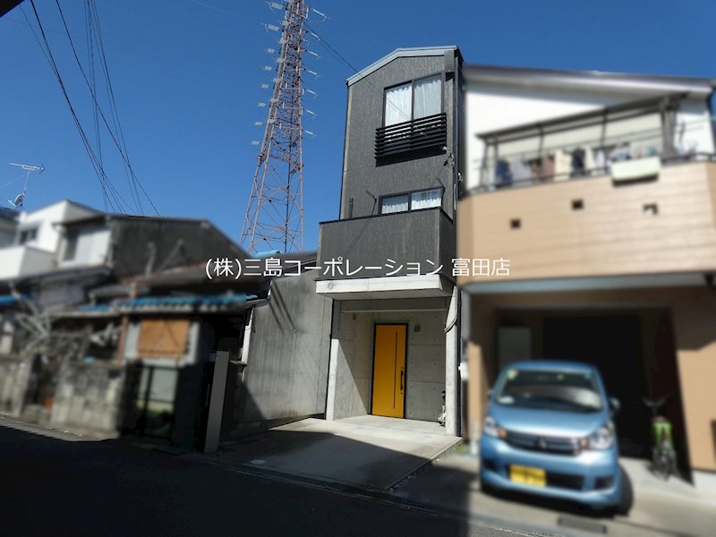 南北両面空きにつき、陽当たり・通風良好 高槻市松川町 築浅中古一戸建 その他