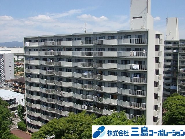 南茨木駅前ハイタウンJ棟 外観写真