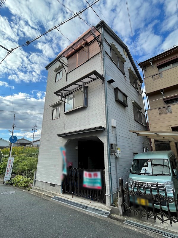 茨木市東奈良1丁目　中古一戸建 外観写真