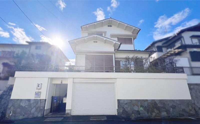 茨木市北春日丘1丁目　　中古一戸建  外観写真