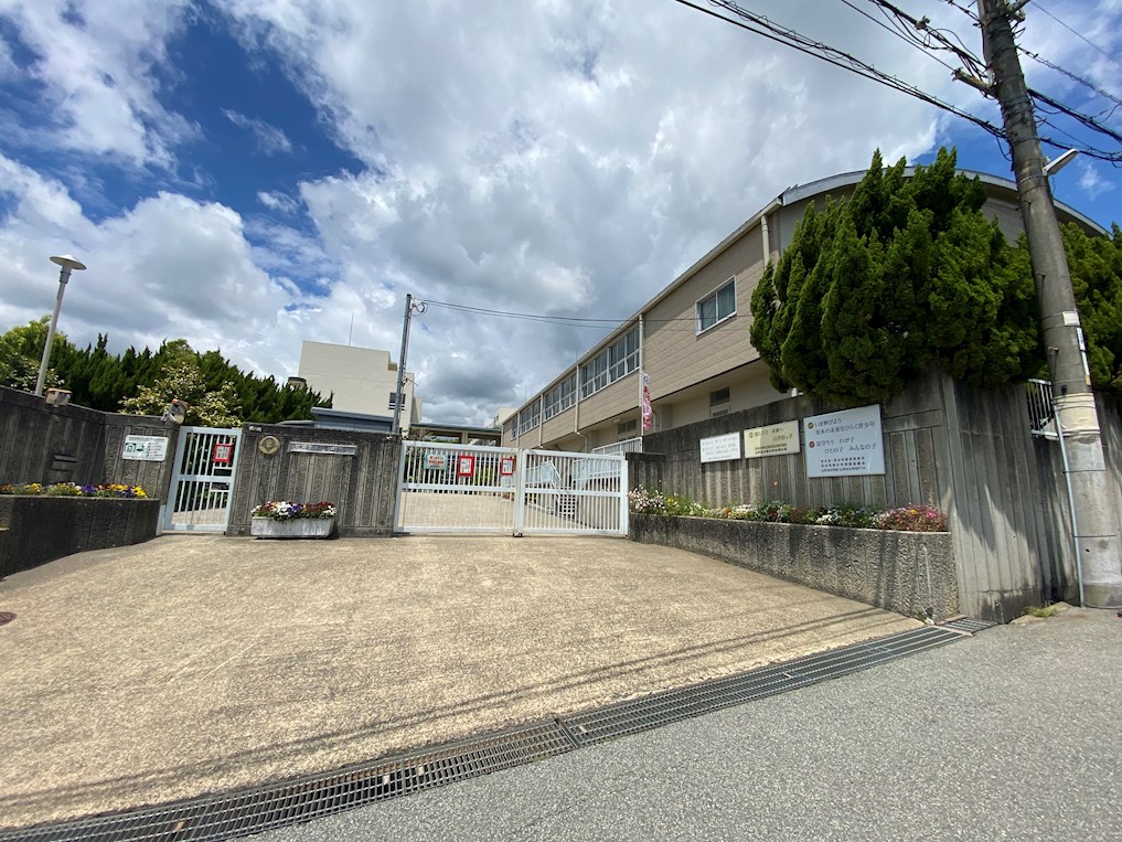 茨木市山手台３丁目　中古テラスハウス 周辺画像1