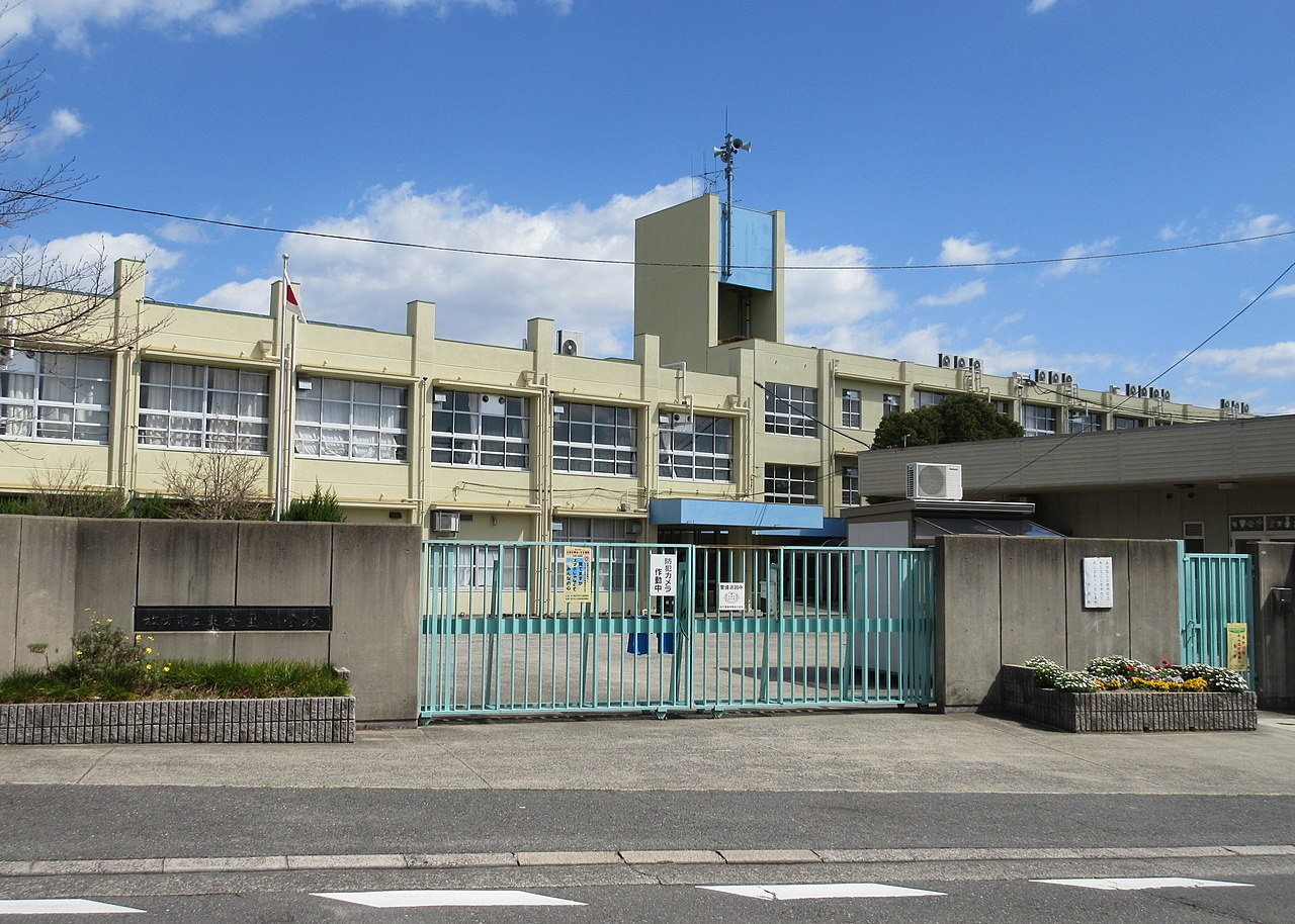 枚方市立東香里小学校 東香里元町売土地 周辺画像1