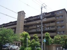 メゾン千里丘E棟 外観写真