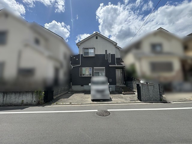 高槻市岡本町　中古一戸建 外観写真