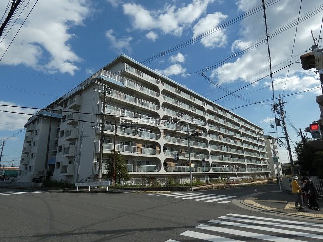 高槻スカイハイツ 外観写真