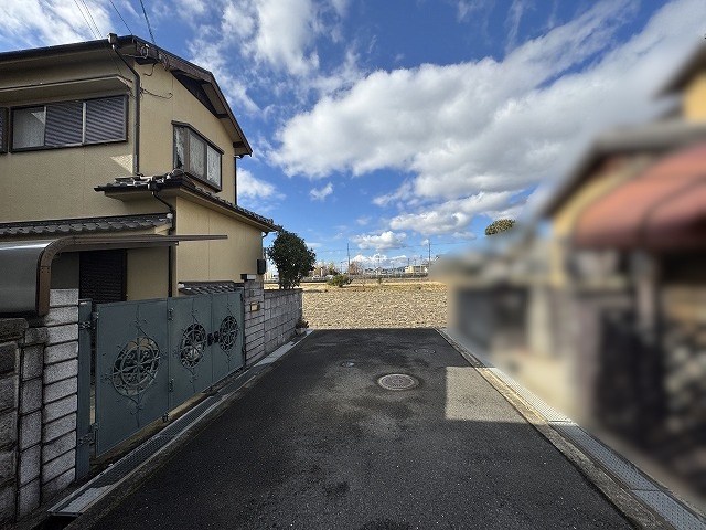 前面道路含む 高槻市土室町 中古一戸建 その他